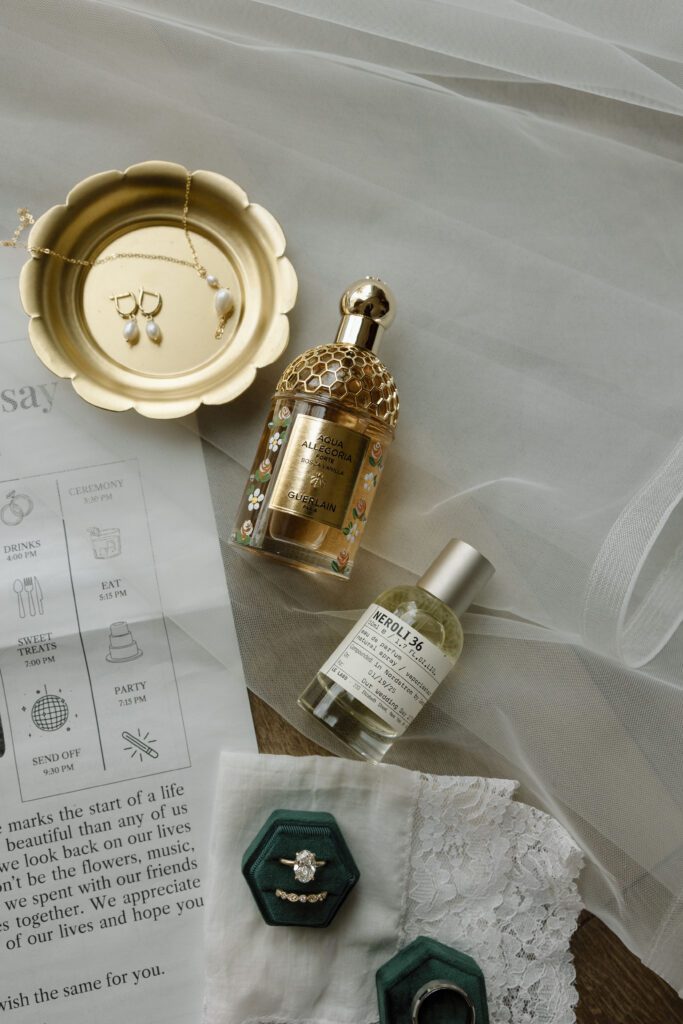 Unique wedding day details