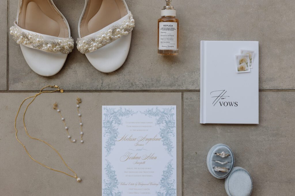 Simple bridal details