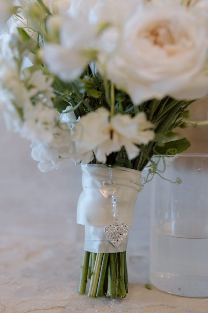 Sentimental wedding details to include in your bridal bouquet